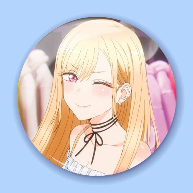 Аніме значок Ця порцелянова лялечка закохалася (My Dress-Up Darling) 35, 56 мм, глянець