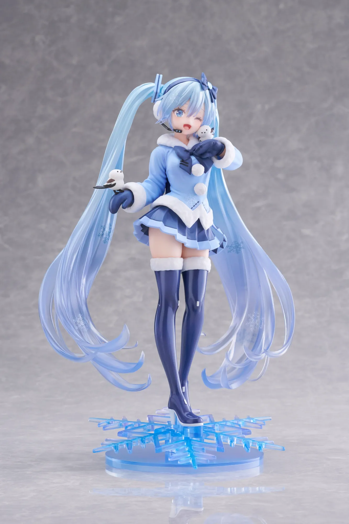 Аніме фігурка Хацуне Міку: Снігова Міку 2012 (Hatsune Miku: Snow Miku 2012 Ver.) — Вокалоїд (Vocaloid), серія AMP+ All Stars Figure, 25 см, виробник Taito 5