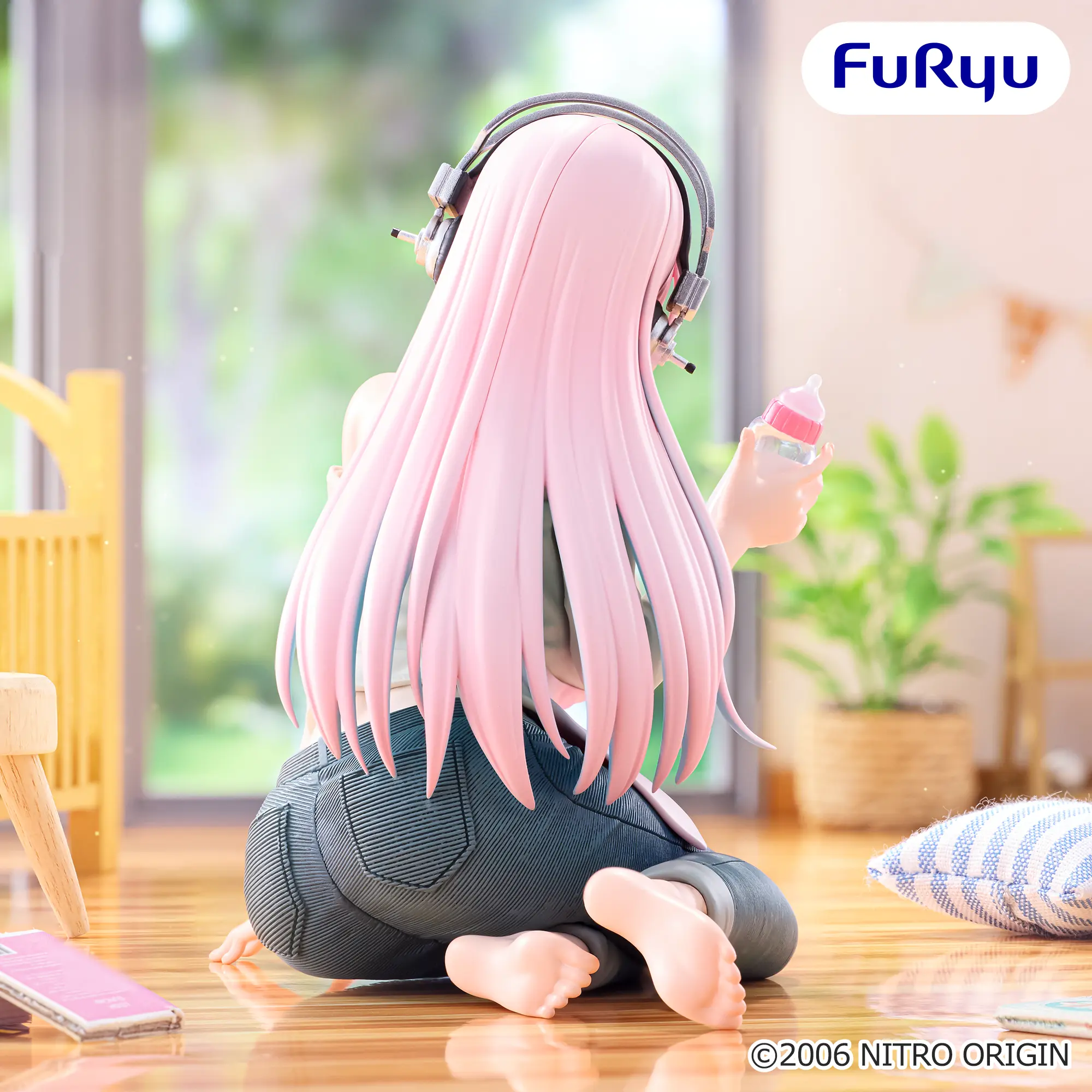 Аніме фігурка Супер Соніко (Super Sonico: Mother Sonico), серія Noodle Stopper, 10 см, виробник FuRyu 3