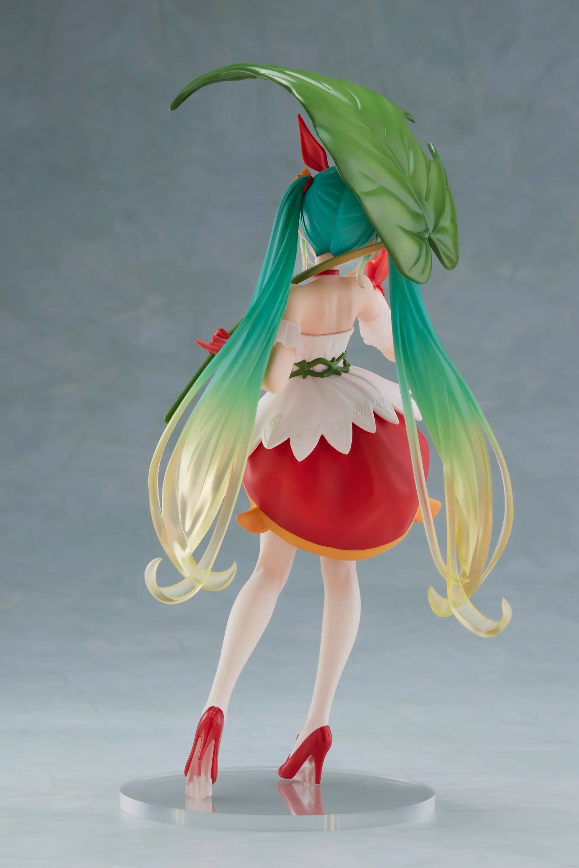 Аніме фігурка Хацуне Міку (Hatsune Miku) Thumbelina Wonderland Taito — Хацуне Міку (Hatsune Miku), 18 см 5