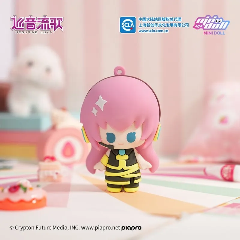 Оригінальний аніме брелок - Мегурін Лука (Megurine Luka), Mini Doll Chibi Figure Keychain 2